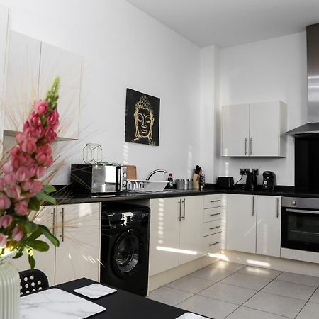 Luxurious & Lavish Salford Quays Free Parking Leilighet Manchester Eksteriør bilde
